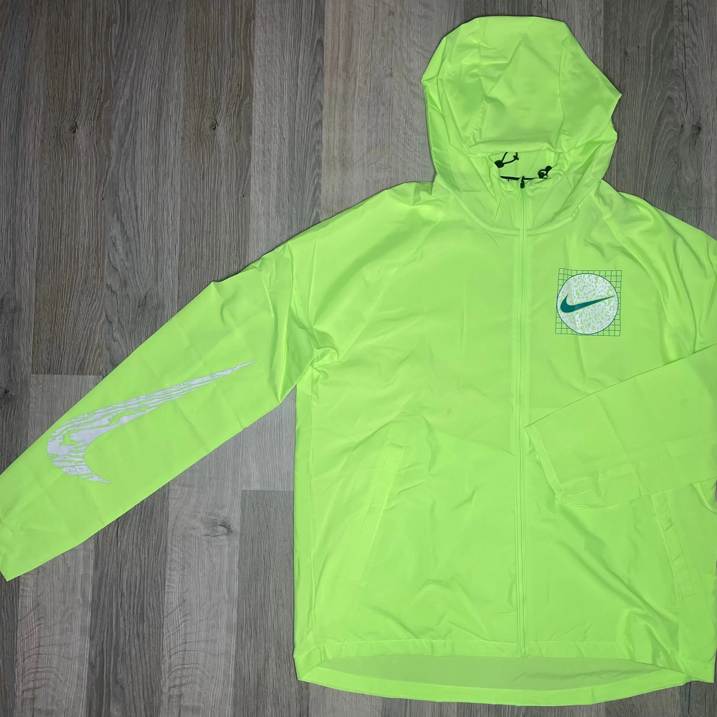 Nike Windrunner Multi-Tick Volt